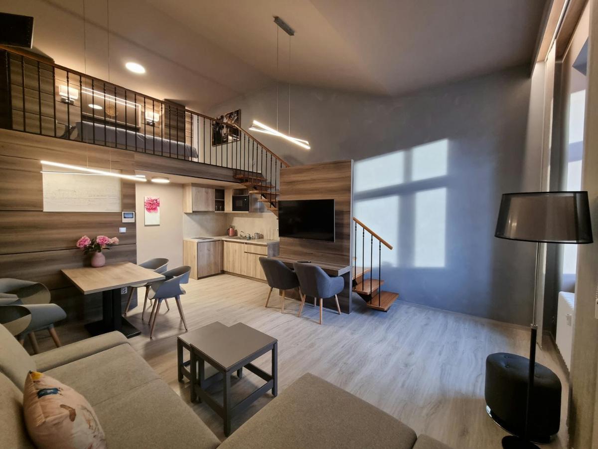 Apartmany Etenia Kadaň Exteriör bild