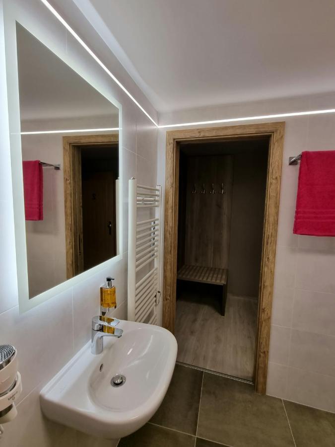 Apartmany Etenia Kadaň Exteriör bild