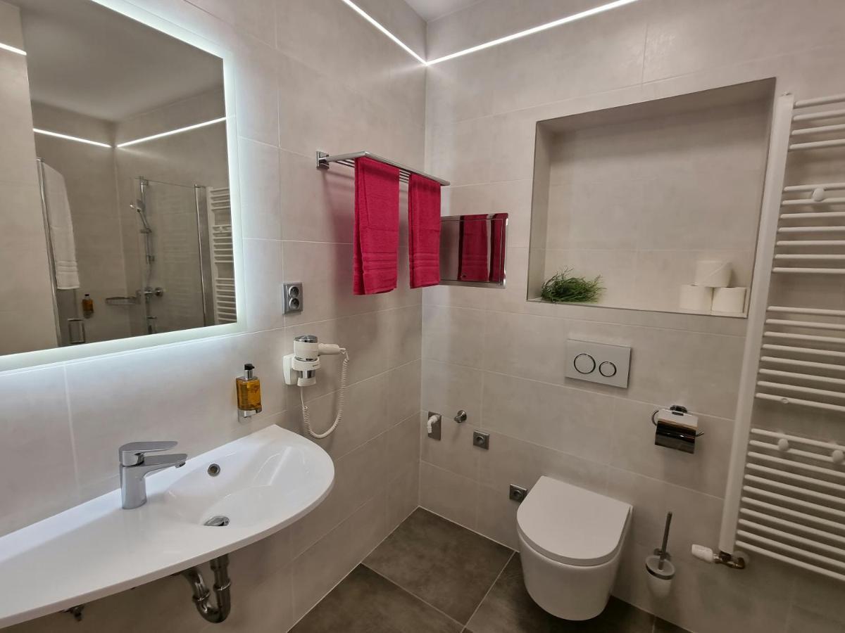 Apartmany Etenia Kadaň Exteriör bild