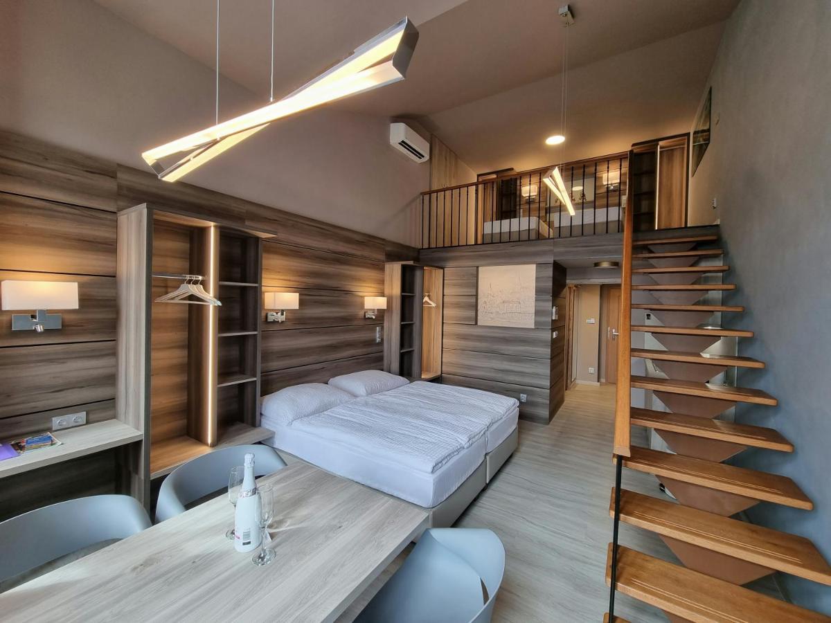 Apartmany Etenia Kadaň Exteriör bild
