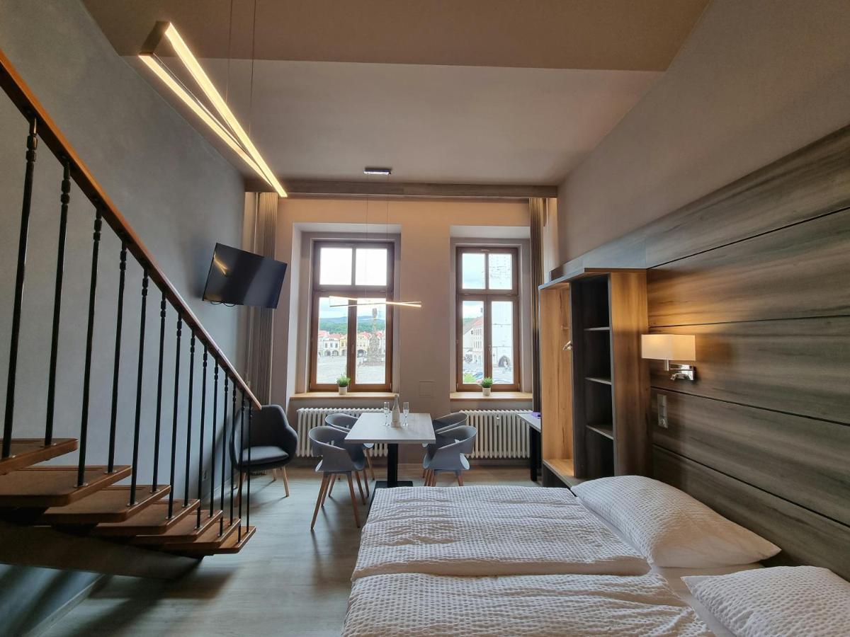 Apartmany Etenia Kadaň Exteriör bild