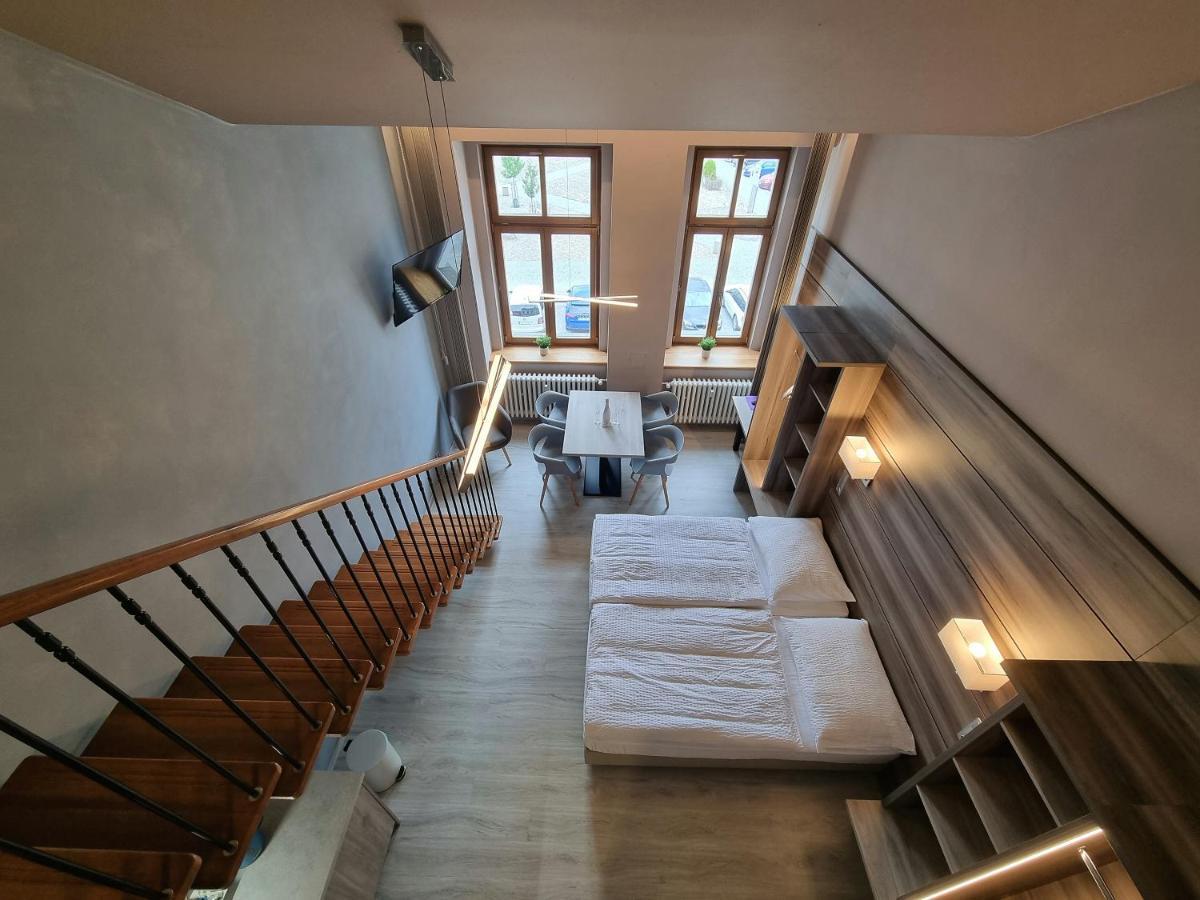 Apartmany Etenia Kadaň Exteriör bild